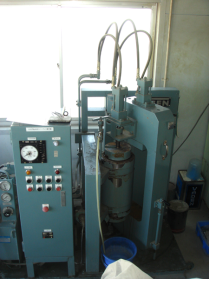 冷間静水圧成形機(CIP)