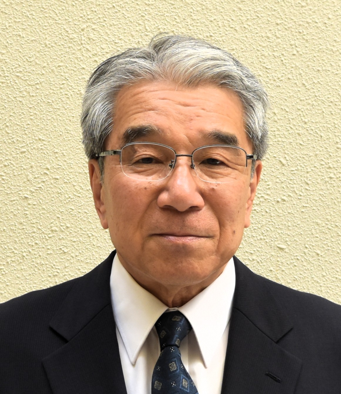 Director of OKAYAMA CERAMICS Hatsuo Taira
